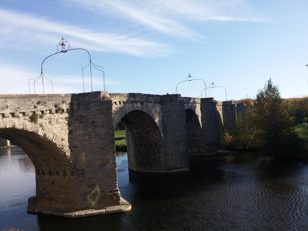 Appartements Cote Pont Vieux-Self Check-In Carcassonne Esterno foto